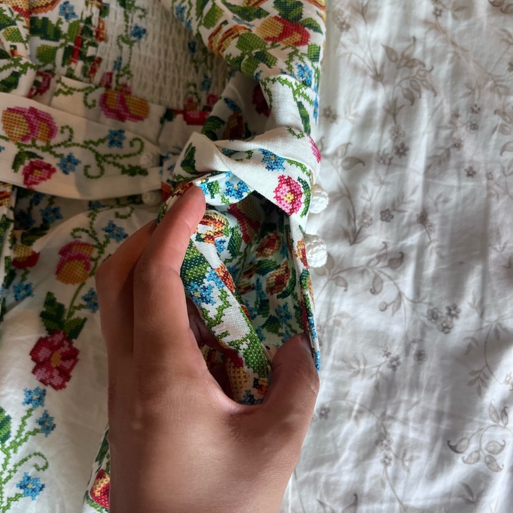 FARM Rio Floral Romper - Picture 5 of 7
